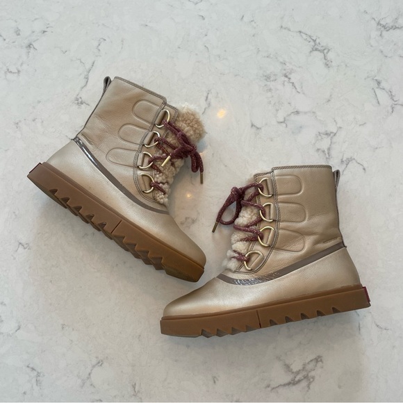 Sorel Joan of Arctic Next Lite Lux Shearling Boot in Gold Fungi Size 7 ✨ - Picture 4 of 11